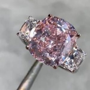 DIAMOND FANCY INTENSE PINK