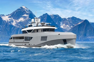 Yacht Cape Hawk 690